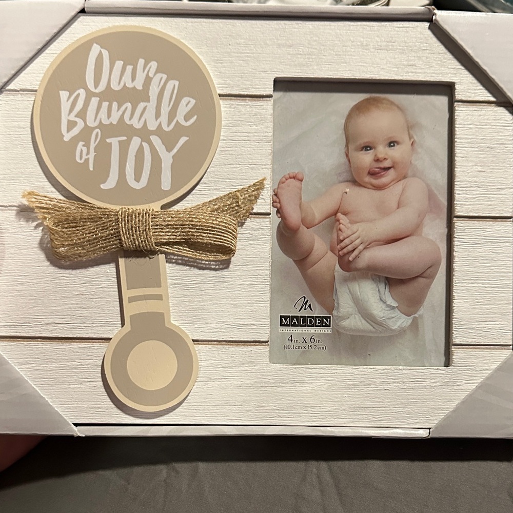 Malden White plank board like Baby Picture Frame w/burlap bow NWT Great Gift! - Picture 3 of 6